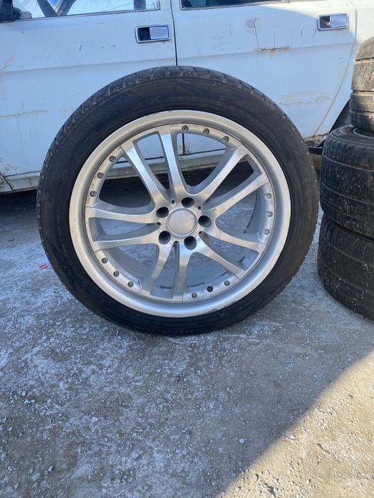 Покришка с титановый диски