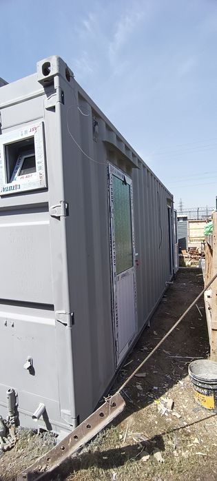 Konteyner sanuzel dushevoy bilan