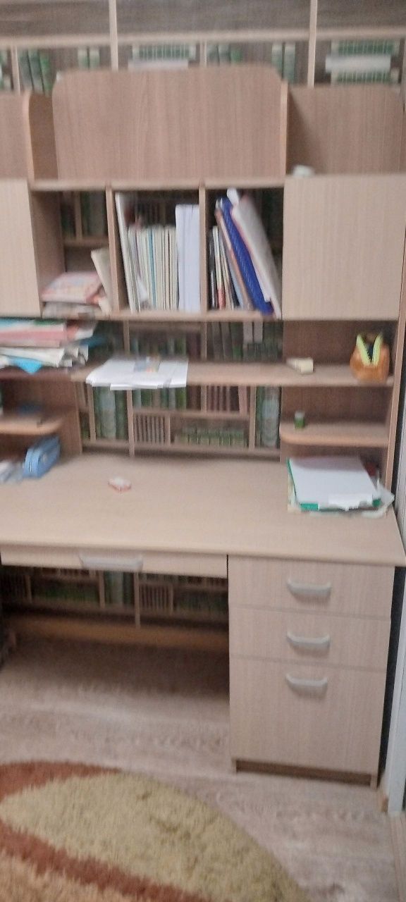 Компьютерный стол