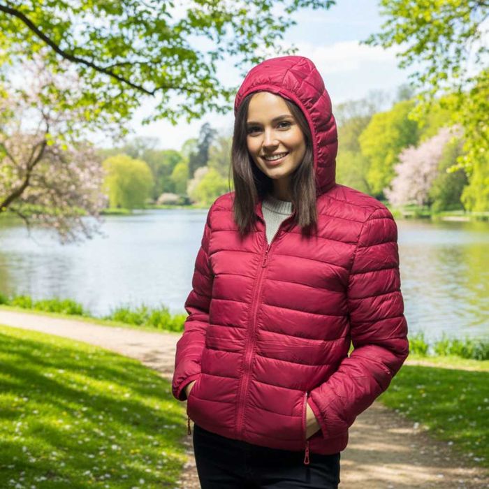 Топло капитонирано яке – практично, стилно и удобно всеки ден.