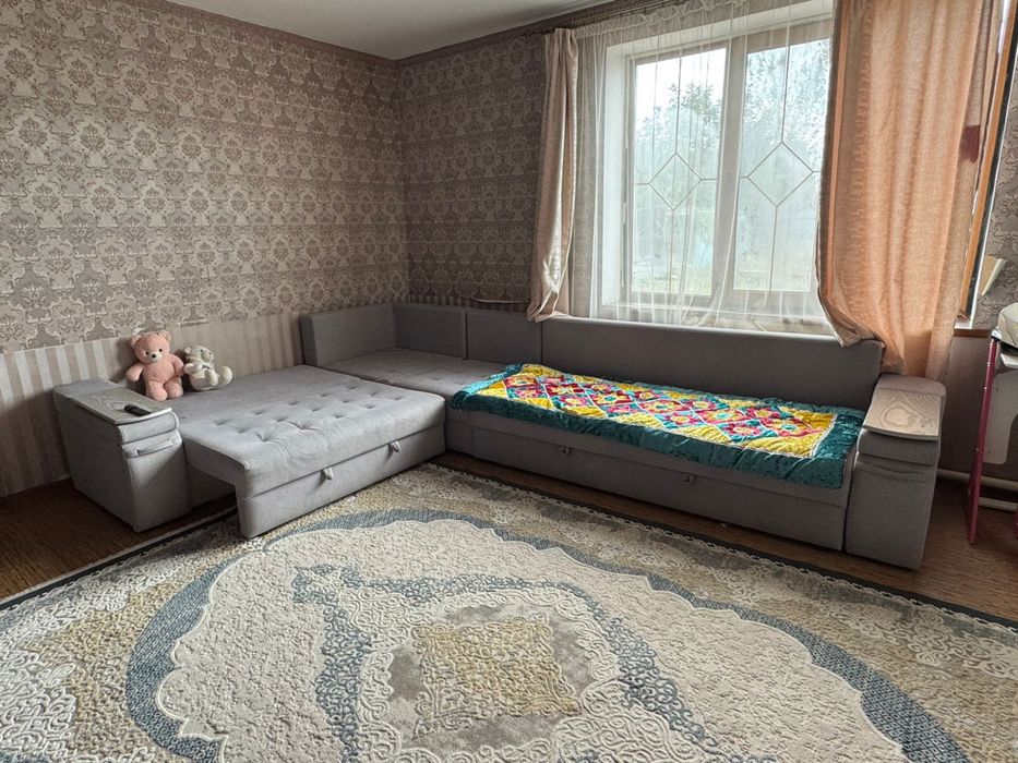 Продам угловой диван-трансформер