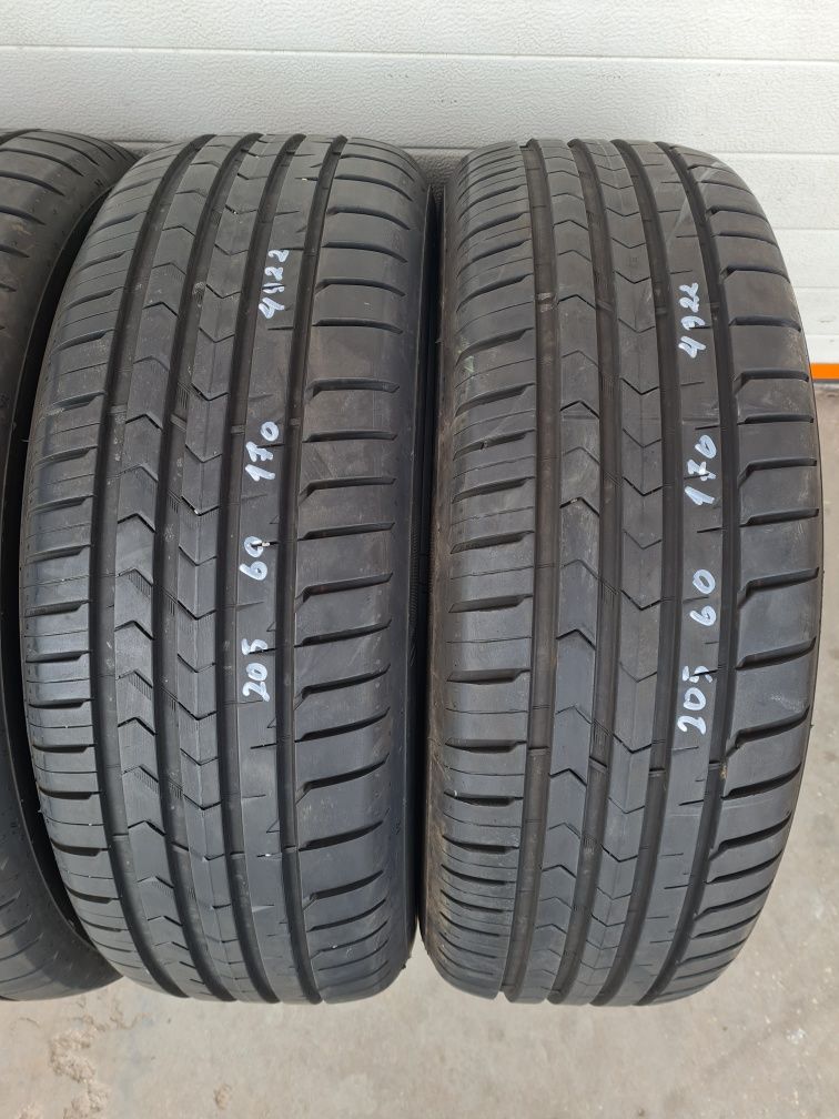 Летни гуми 4 броя VREDESTEIN Ultrac 205 60 R17 дот 4922