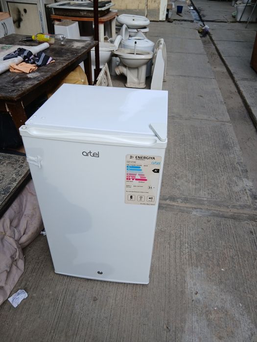 Холодилник артел.