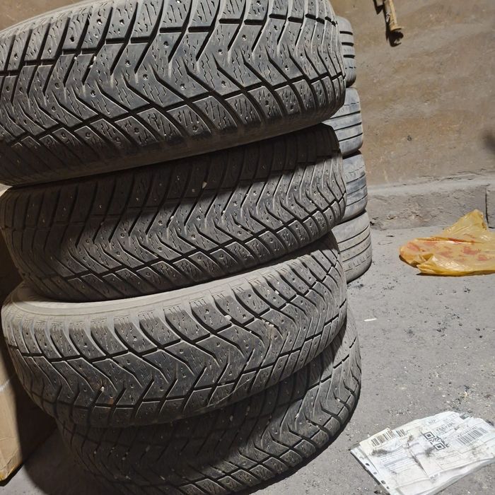 Продам зимние шины