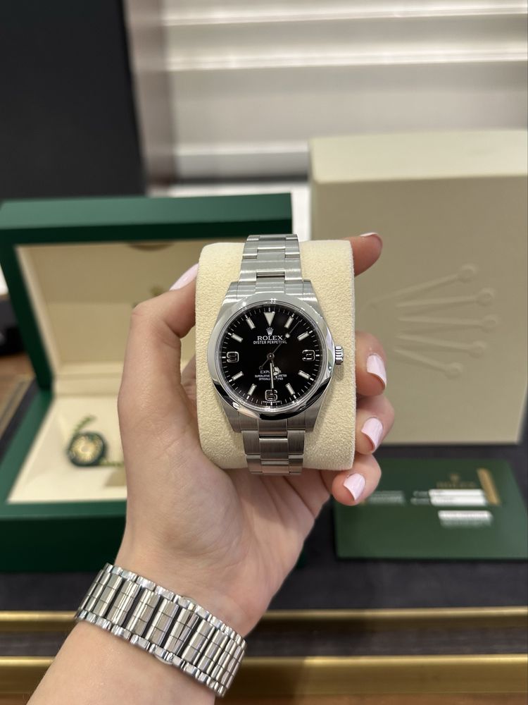 Rolex Explorer 39mm Steel 214270