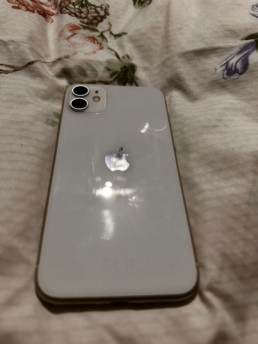 Айфон 11 128g 78% соршна