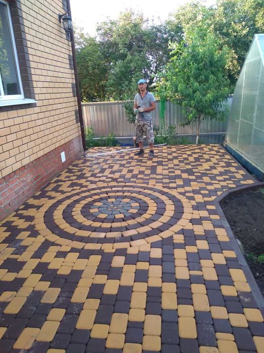 Укладка брусчатки с соблюдением стандартов качества