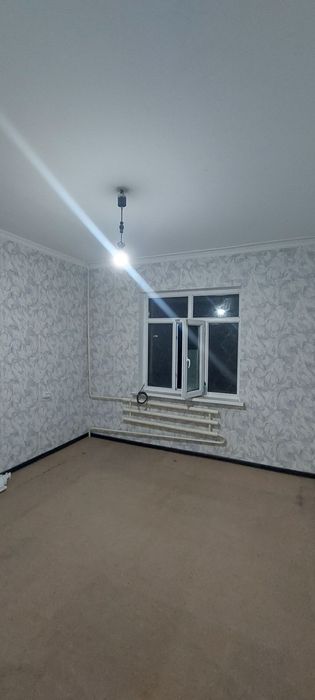 1/1/4 (1 этаж). Бывшее общежитие. Спутник 4 (Сергели). Метро - 500 м!