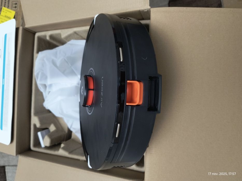 Vând aspirator inteligent AirzenQ10 pro