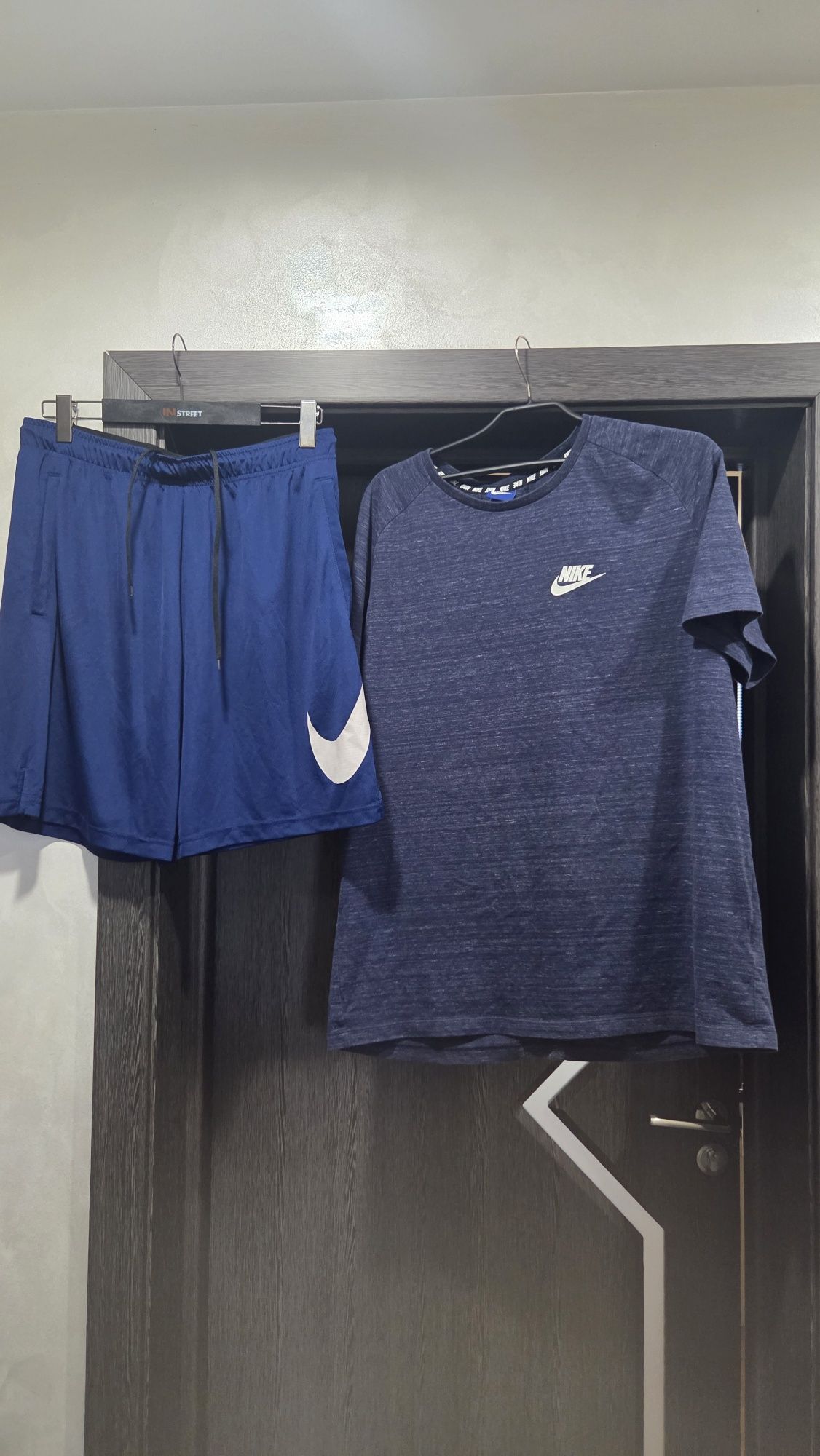 NIke Мъжки Спортни дрехи Л