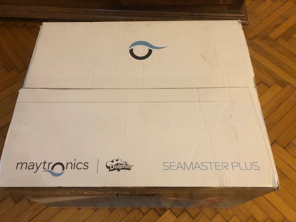Robot aspirator curatare intretinere piscina Dolphin SeaMaster nou