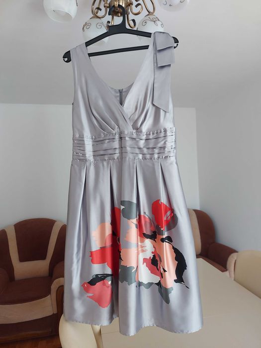 Rochita de ocazie sau de zi