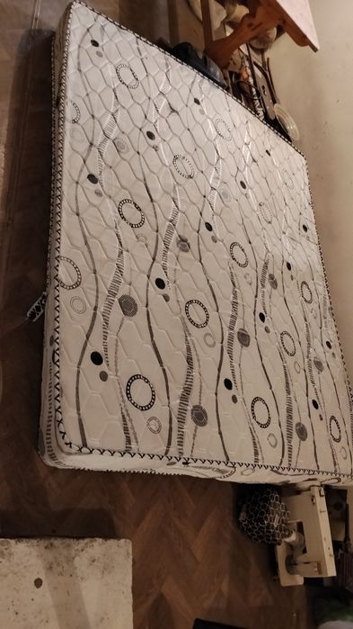 Двухспальная диван комплект матраси бн сотилади арзон нархга