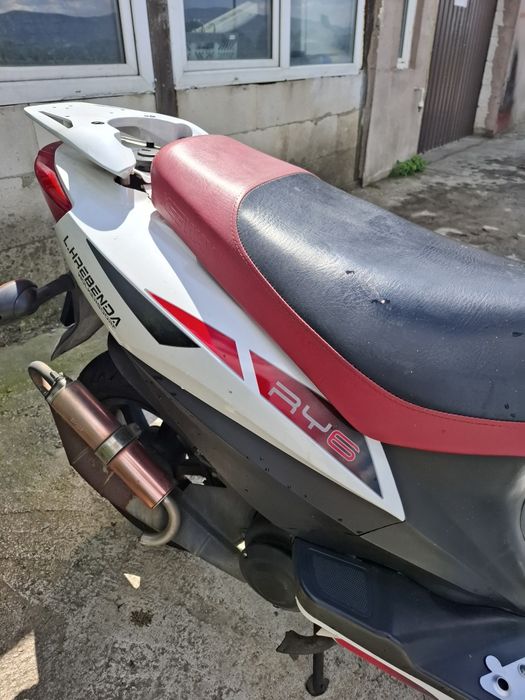 Vând scutere de 49cc