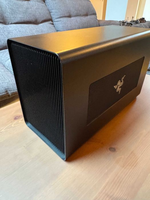 eGPU Enclosure - Razer Core X Chroma– stare impecabilă