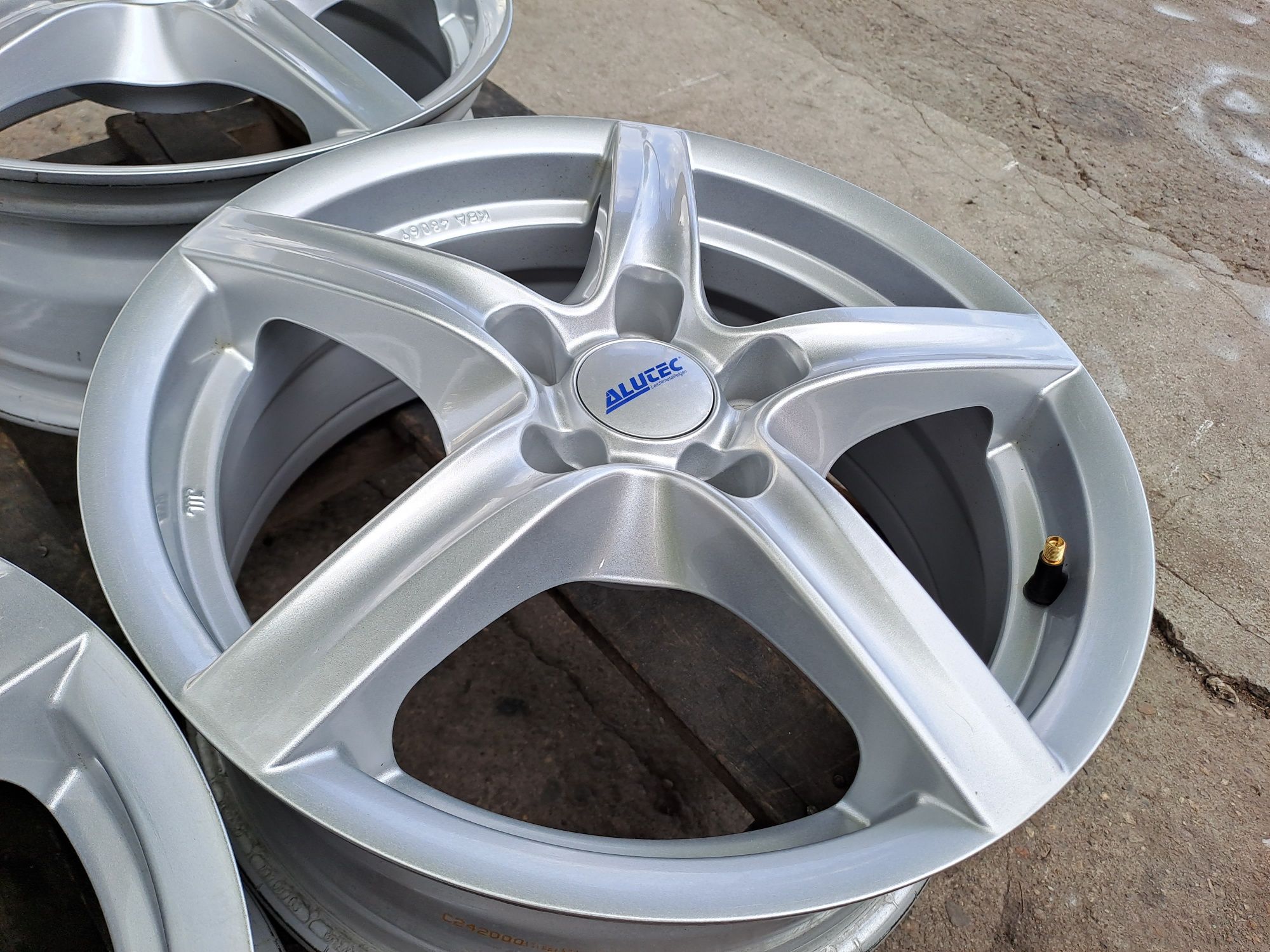 16" 5Х115мм, 5x115mm Alutec: Като Нови Алуминиеви джанти