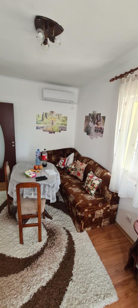 Дава се под наем Тристаен апартамент в Велинград - 80 кв.м за 51 € - Снимка #3