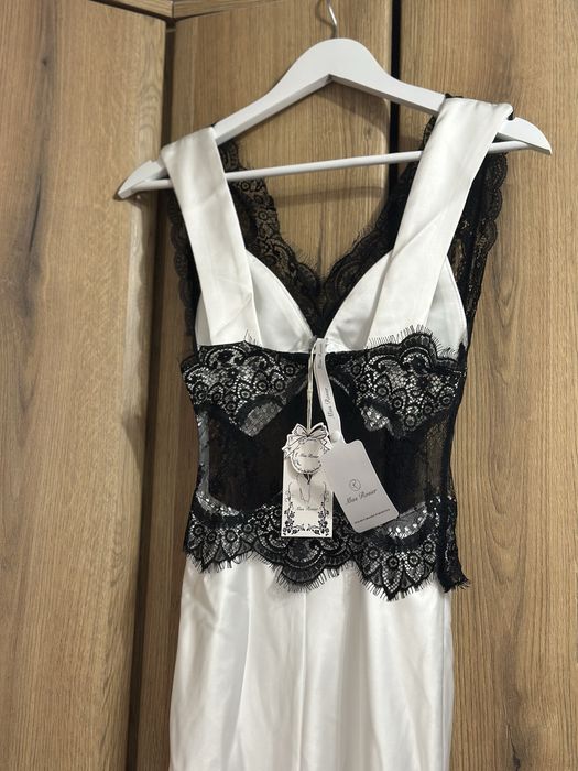 Рокля Miss Rosier