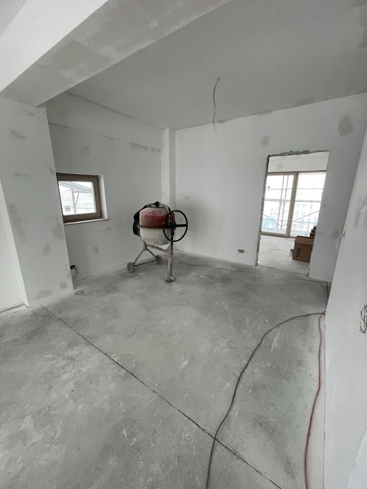 Apartament 3 camere in bloc nou zona Liceul Pedagogic