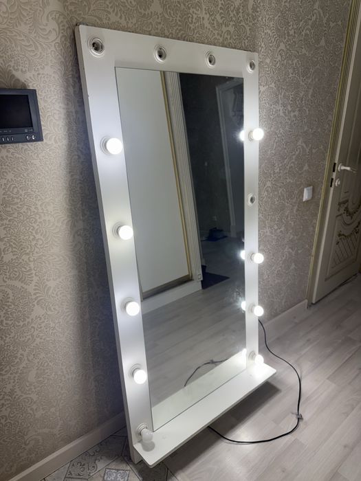 Продам  зеркало