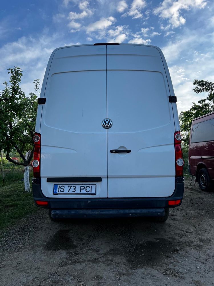 Vând VOLKSWAGEN CRAFTER, 2.0 TDI, 5+1 Locuri