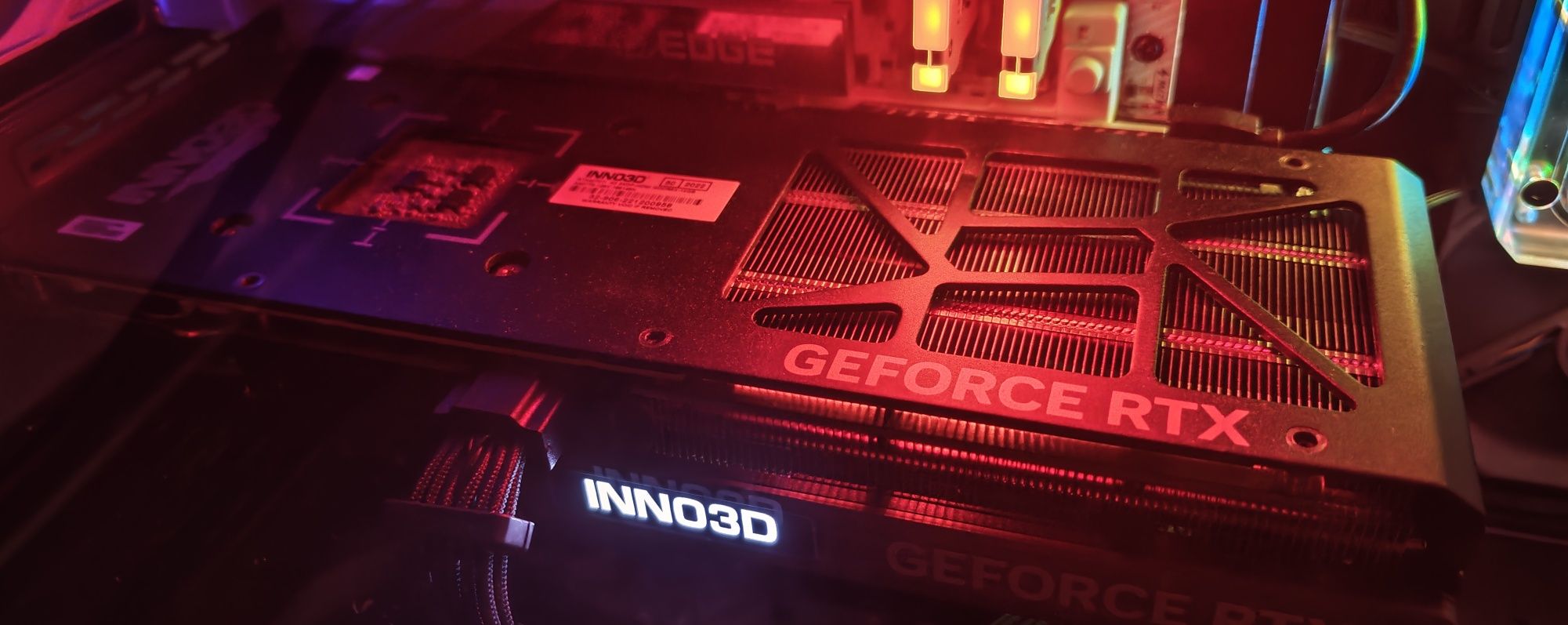Vând Inno3D GeForce RTX 4070 Ti