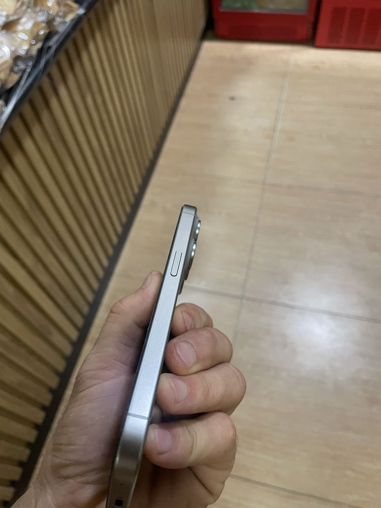 Iphone 15 pro 128 gb