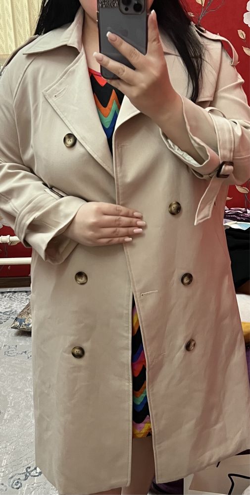 Тренч в бежевом цвете