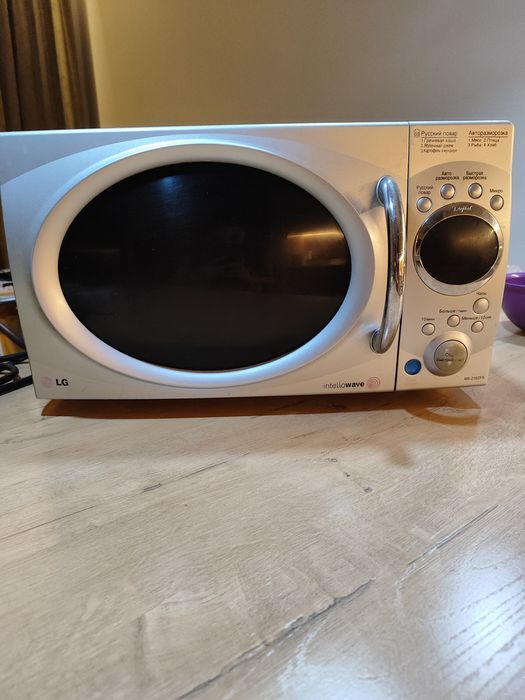 Микроволновая печь LG