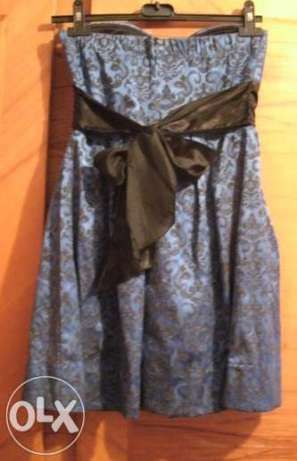 Reducere. Rochie superba din brocart, cu bolero