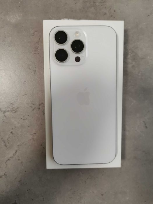 iPhone 16 pro max 256GB .Като нов!