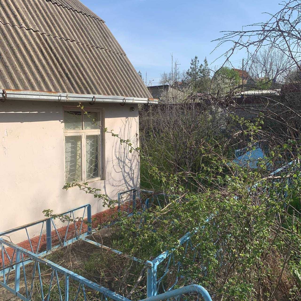 Частный дом в пригороде ( Дача ) на Джумабазаре