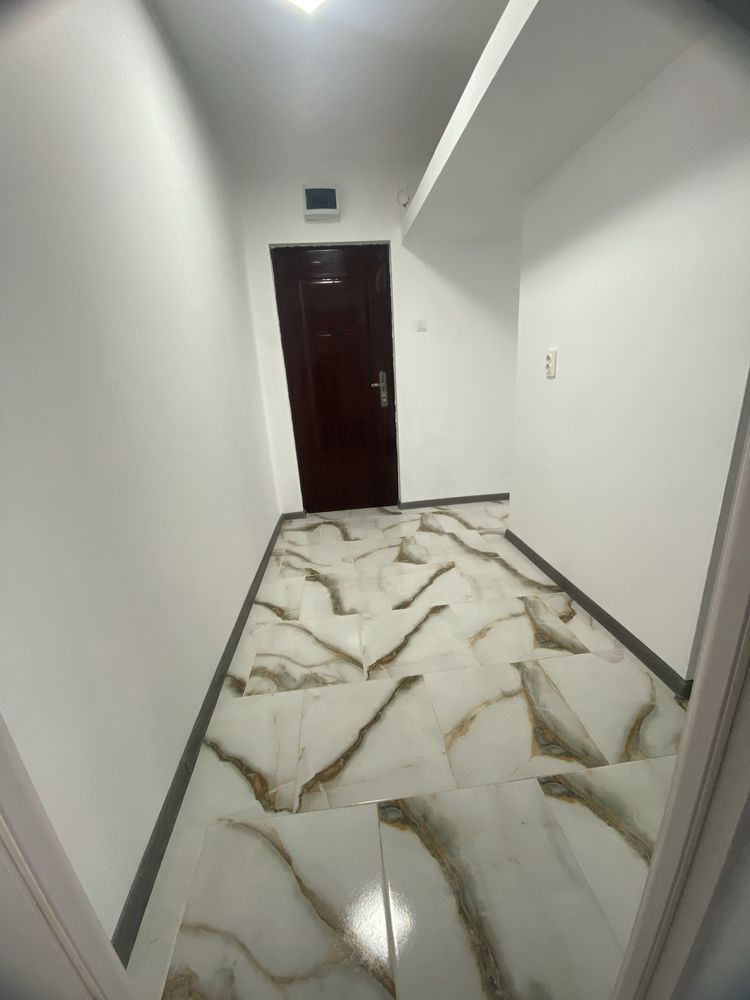 Vand apartament cu 2 camere