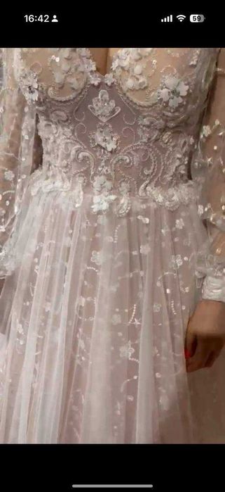 Rochie de mireasa marca Pentelei cu crinolina inclusa