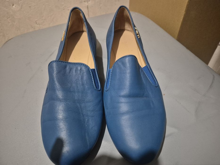 Balerini Loriblu, marime 36- 37, se preteaza la un picior ingust.