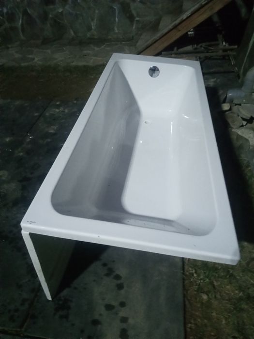 Chiuveta cerastil cada  uși geamuri cabina dus