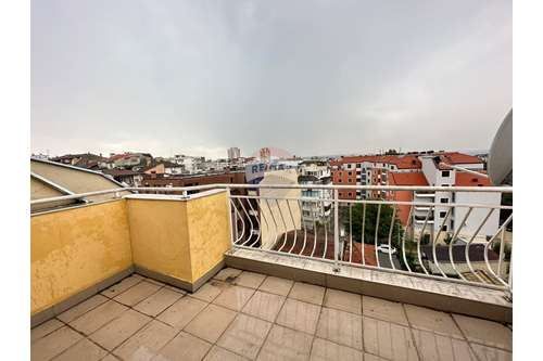 Продава се Двустаен апартамент в Варна, Левски - 102 кв.м за 1324 €/кв.м - Снимка #3