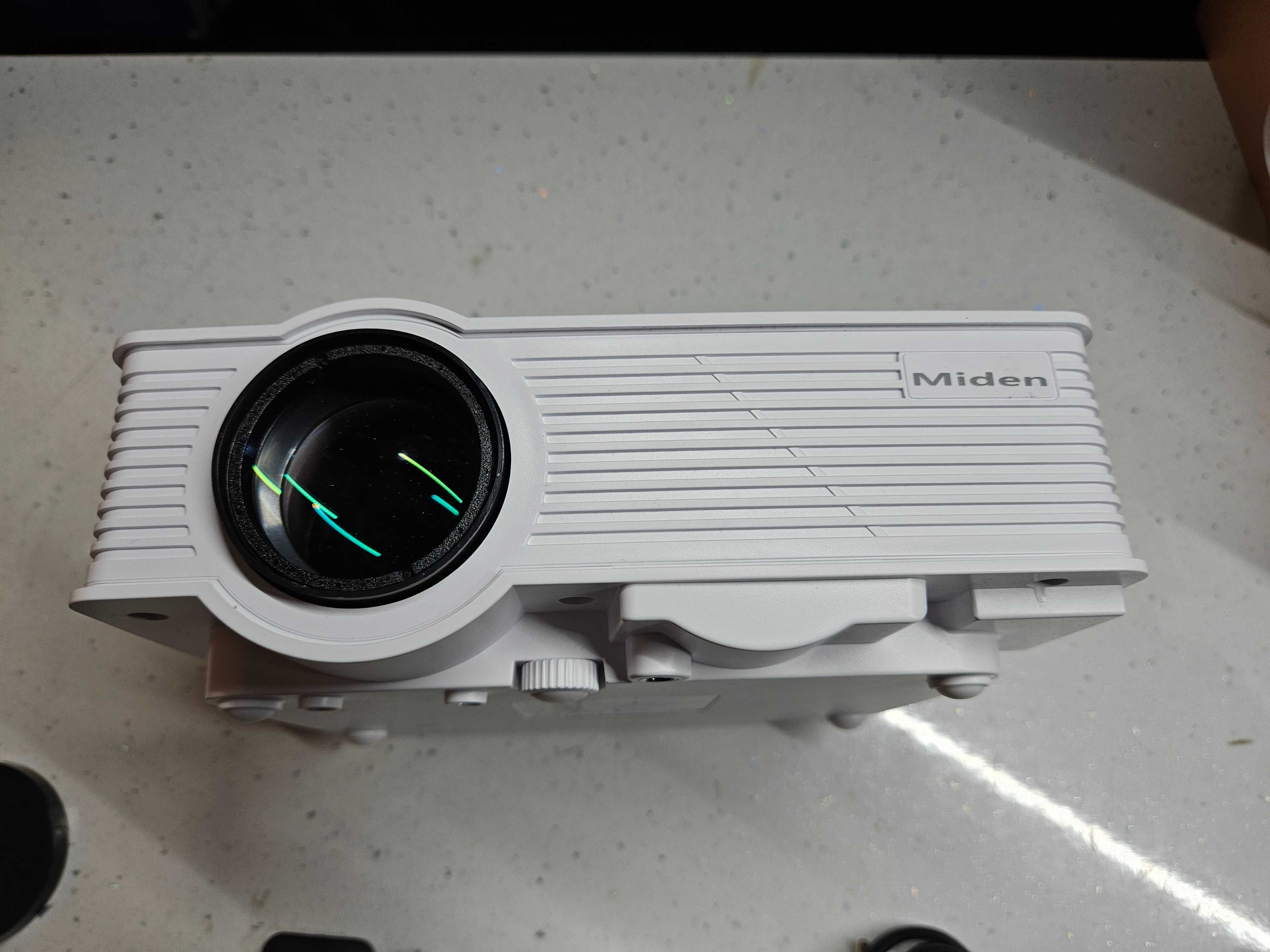 Proiector mini portabil, 120 Ansi lumeni, 800p, alb, Pret Fix
