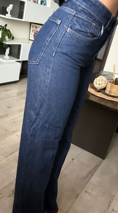 Дънки BERSHKA/ тип Straight wide leg