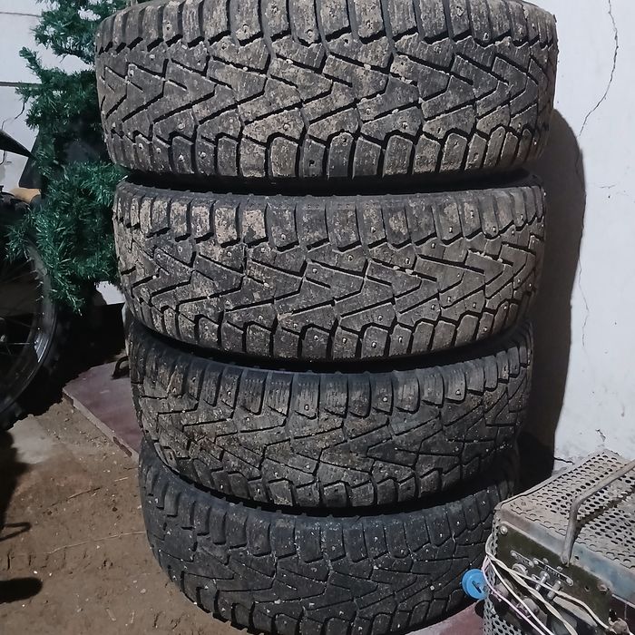 Продам зимние шины Firelli