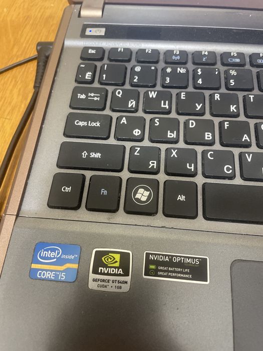 Продам ноутбук acer core i5 4gb hdd 500gb video 1gb