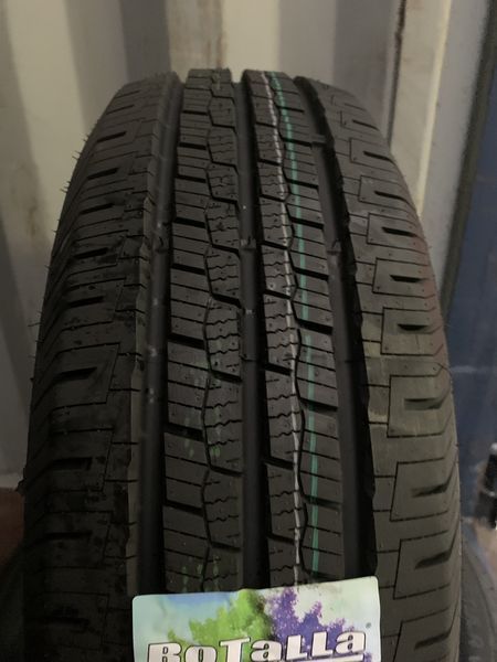 Нови всесезонни бусови гуми ROTALLA VAN 4 SEASON 195/70R15C НОВ DOT