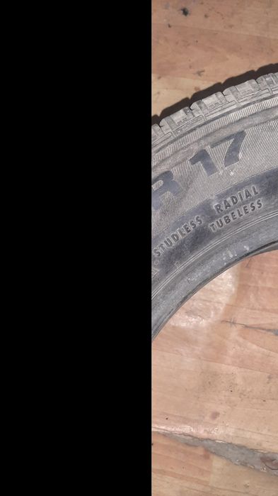 Продам балоны зимние 225/65R17 Continental