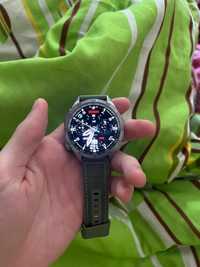 Смарт-часы Huawei Watch GT 4 46 мм серебристый-зеленый