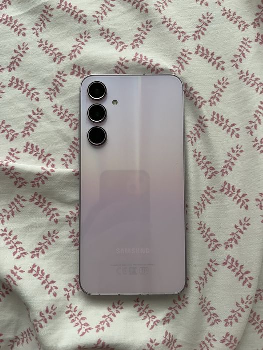 Сатамын: Samsung Galaxy,A55, 5G, 128GB Жанадай күйде экранда сызат жоқ