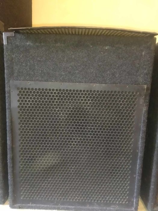 Бас каси Oberton SB118 2x700w Rms.