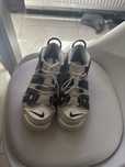 adidasi air nike