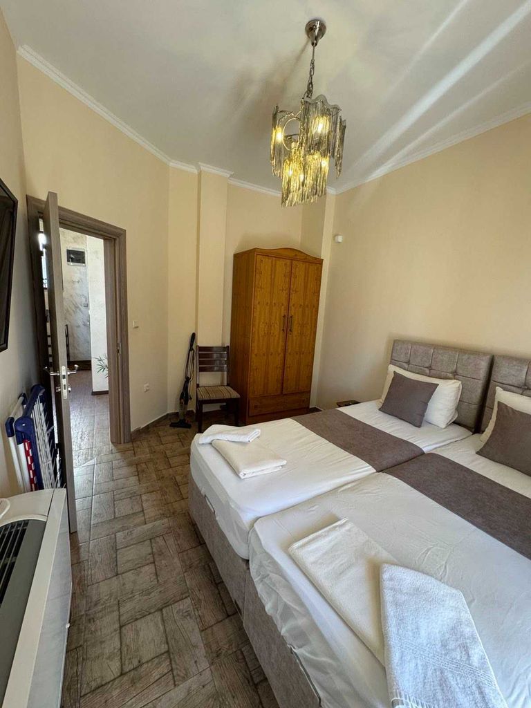 Дава се под наем Къща в Свети Влас - 160 кв.м за 1300 € - Снимка #4
