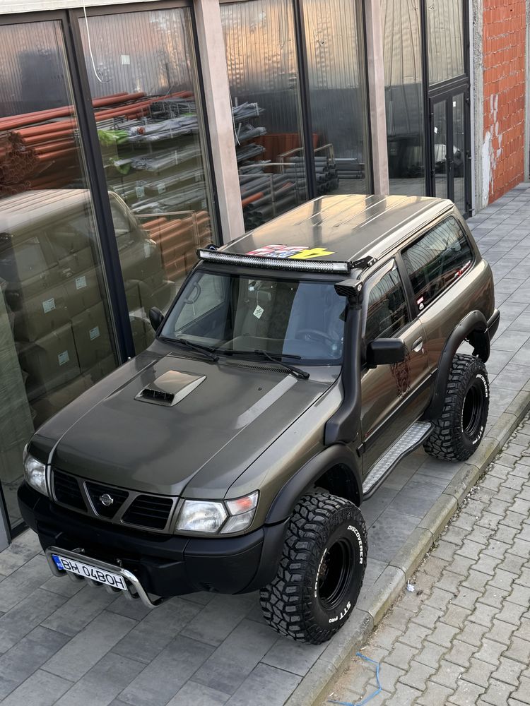 Nissan Patrol y61