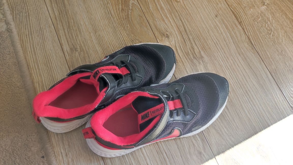 Детски маратонки Nike
